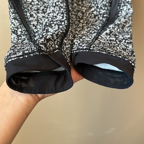 LULULEMON Sole Training  7/8 Tight - Picture 8 of 9